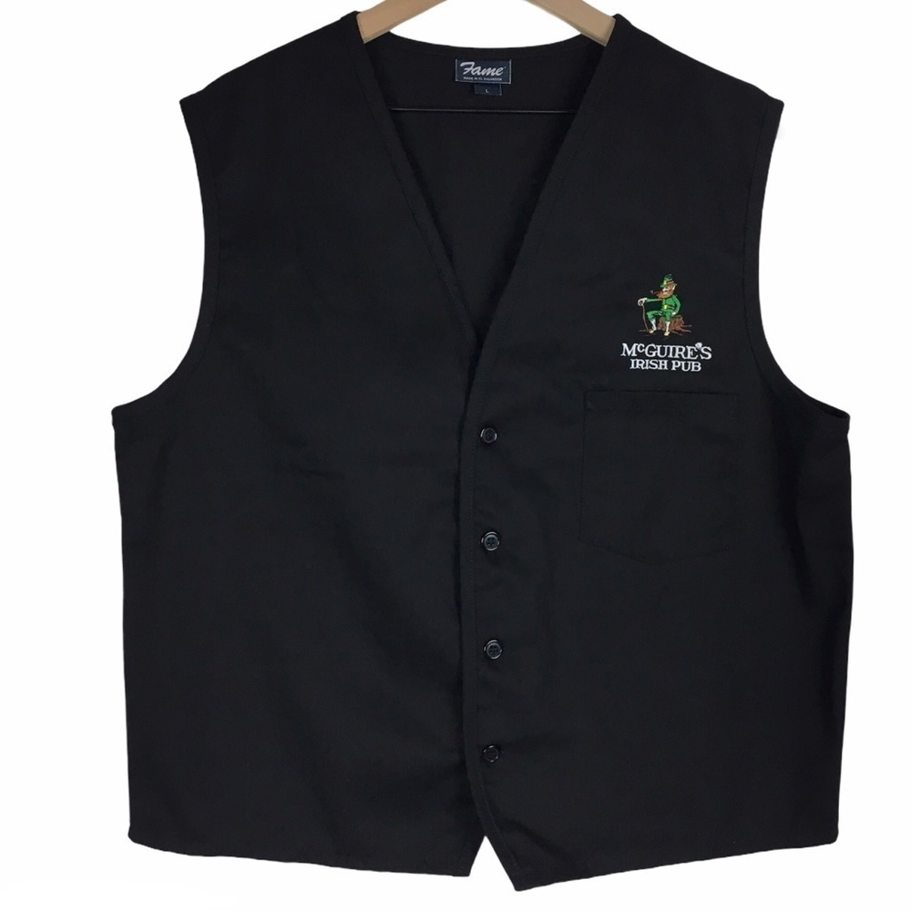 MCGUIRE’S IRISH PUB Vest Staff Waiter Embroidered Novelty Leprechaun Size Large
